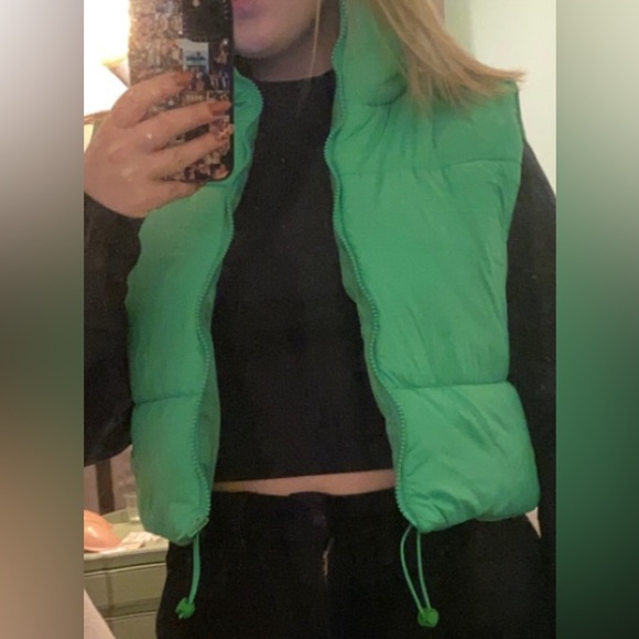 Jackets & Blazers - Cropped puffer vest